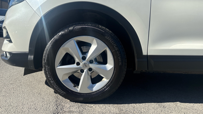 Nissan Qashqai 1.5 dCi 115 Acenta Premium 5dr Diesel Hatchback